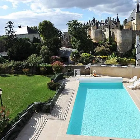 Le Relais Du Bellay モントルイユ・ベレ