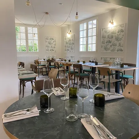 ホテル Le Relais Du Bellay