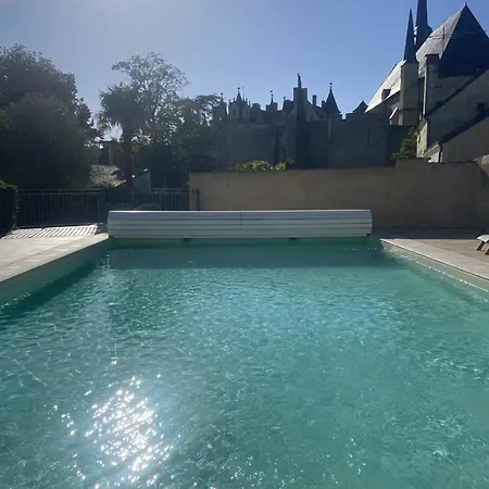 ホテル Le Relais Du Bellay 3*