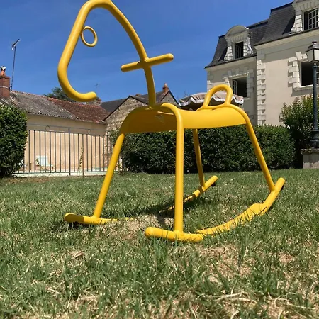 Le Relais Du Bellay 3* مونتري-بيلاي