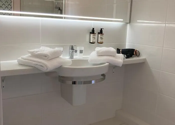 Le Relais Du Bellay 3*