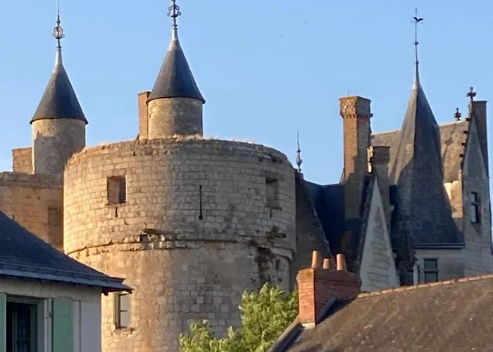 Le Relais Du Bellay Hotel 3*